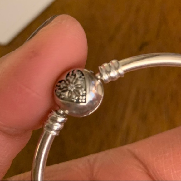 Pandora Limited Edition You Melt My Heart Bangle w/ 9 Disney Lilo Stitch Charms - Picture 8 of 14
